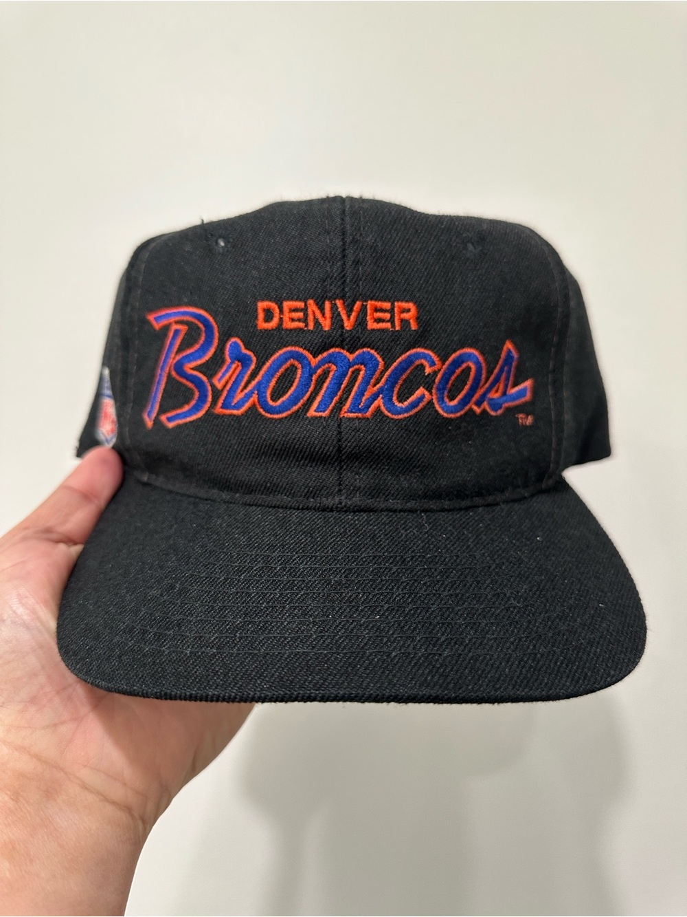 Denver Broncos Black Embroidered Snapback Cap